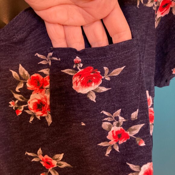 Torrid Classic Fit Floral T-shirt - Picture 3 of 3